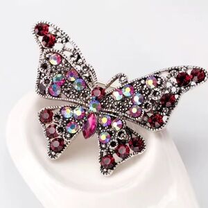 Vintage Butterfly Brooch Crystal Rhinestone Gold Tone